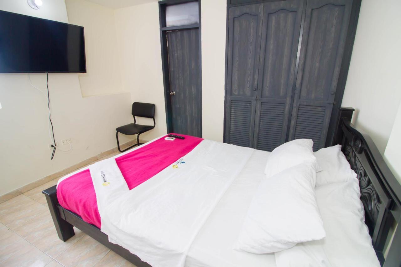 Apartahotel Economicos Lunamar - Vivetu